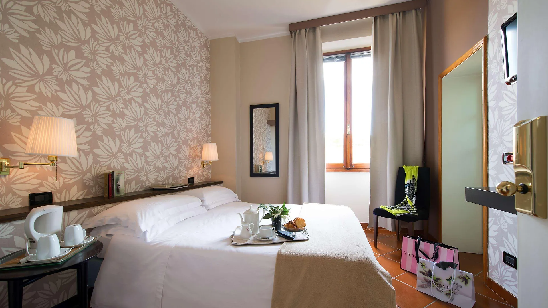 ****  Hotel De La Pace, Sure Hotel Collection By Best Western Florencja Włochy